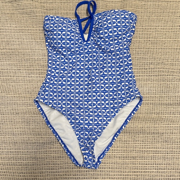 🎯60% OFF!  Shade & Shore Binded Geo Print Halter One Piece Swimsuit - Picture 4 of 10